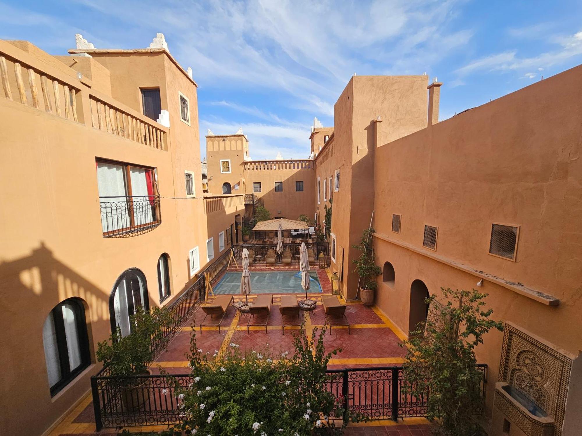 Kasbah La Cigogne Bed & Breakfast Ait Benhaddou Exterior photo