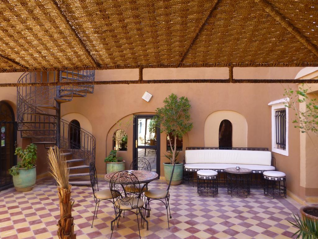 Kasbah La Cigogne Bed & Breakfast Ait Benhaddou Exterior photo