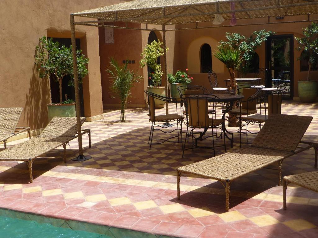 Kasbah La Cigogne Bed & Breakfast Ait Benhaddou Exterior photo