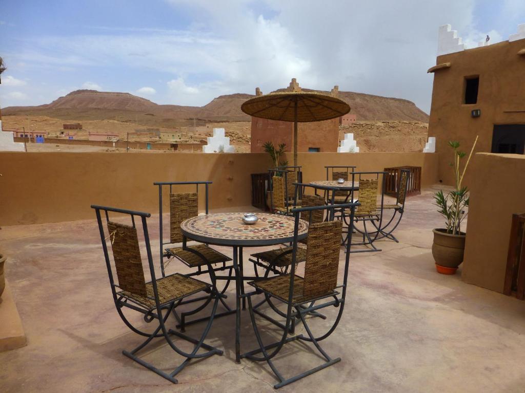 Kasbah La Cigogne Bed & Breakfast Ait Benhaddou Exterior photo